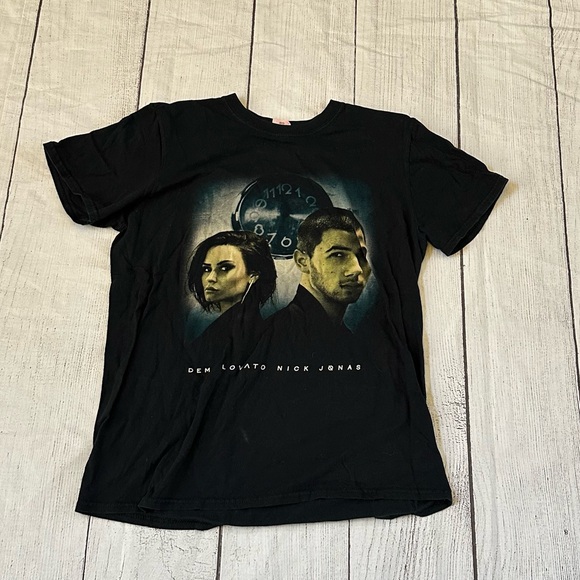 Nick Jonas And Demi Lovato Future Now Tour 2016 T-shirt size Medium - Picture 1 of 14